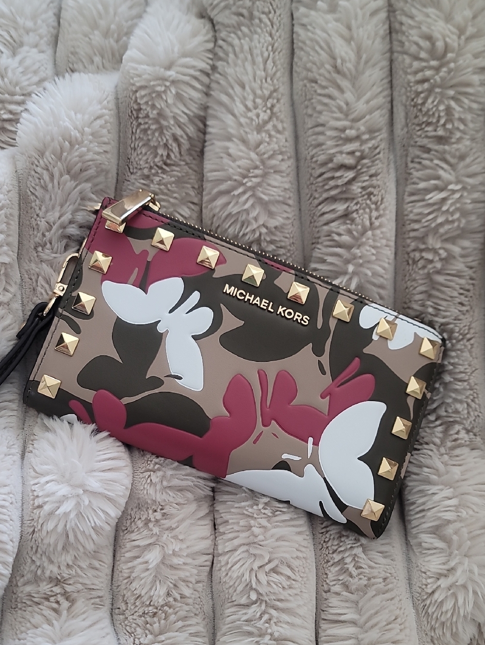 Beautiful Michael Kors Wallet